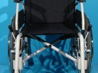 Scaun cu rotile second hand -latime sezut 43 cm