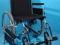 Scaun handicap second hand-latime sezut 43 cm