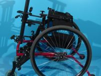 Premergator cu verticalizare pentru copii second hand Kidwalk.