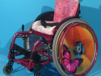 Scaun cu rotile pentru copii-latime sezut 28 cm.