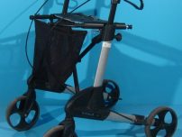 Cadru de mers Vitalo din aluminiu