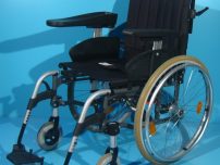 Scaun handicap second hand Handicare-latime sezut 44 cm