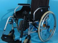 Scaun rulant Vermeiren/latime sezut 43 cm.