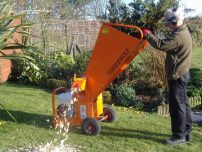 Vindem diverse modele de tocatoare si Shreddere, marca Timberwolf